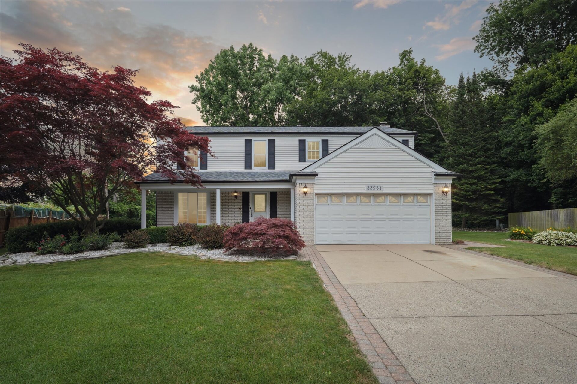 33981 Embassy St Chesterfield Twp - Leslie E Martin Metro Detroit Real Estate