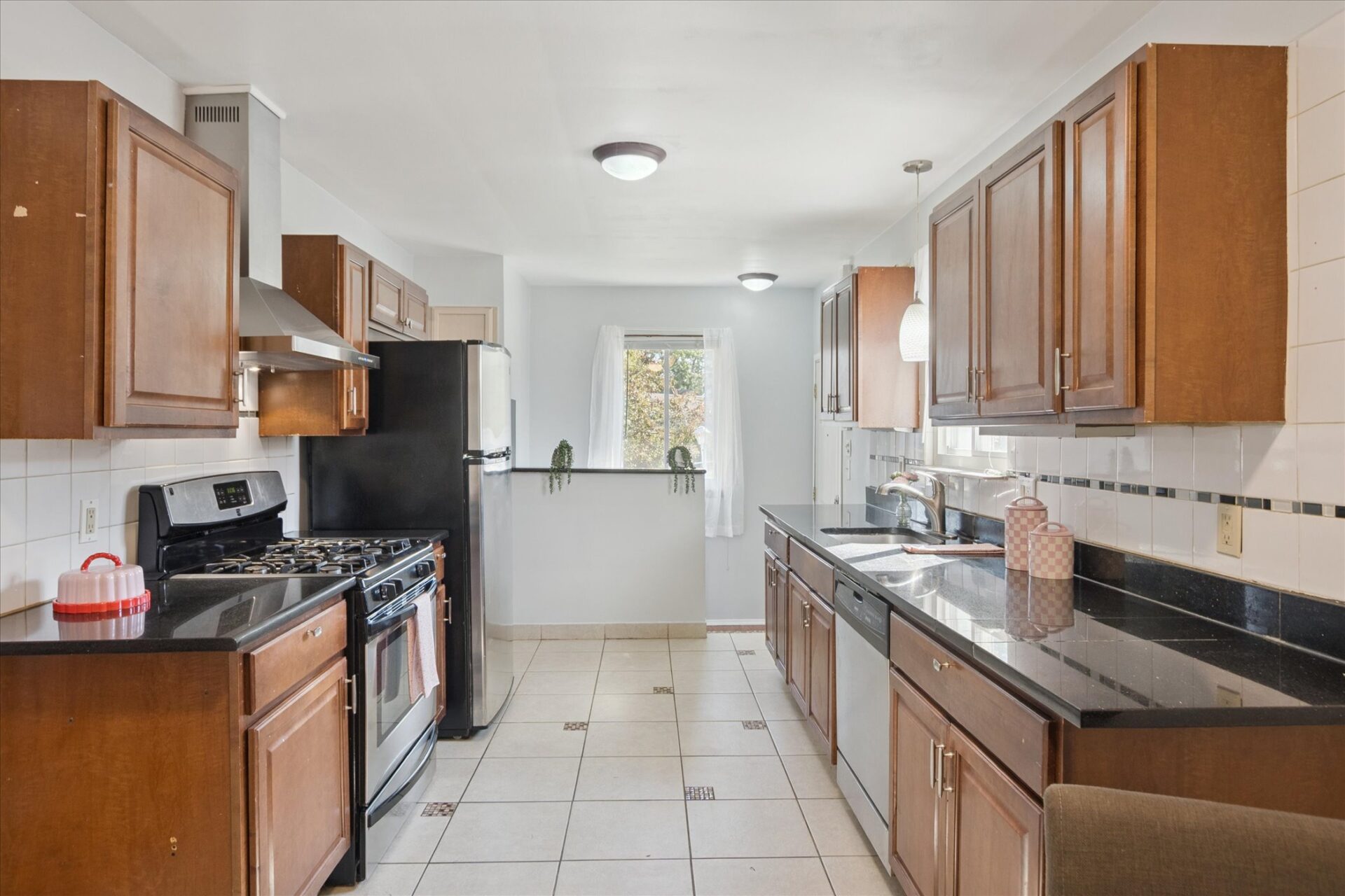 8425-Wormer-Ave-Dearborn-Heights-MI-48127-Leslie_E_Martin_Real_Estate-19