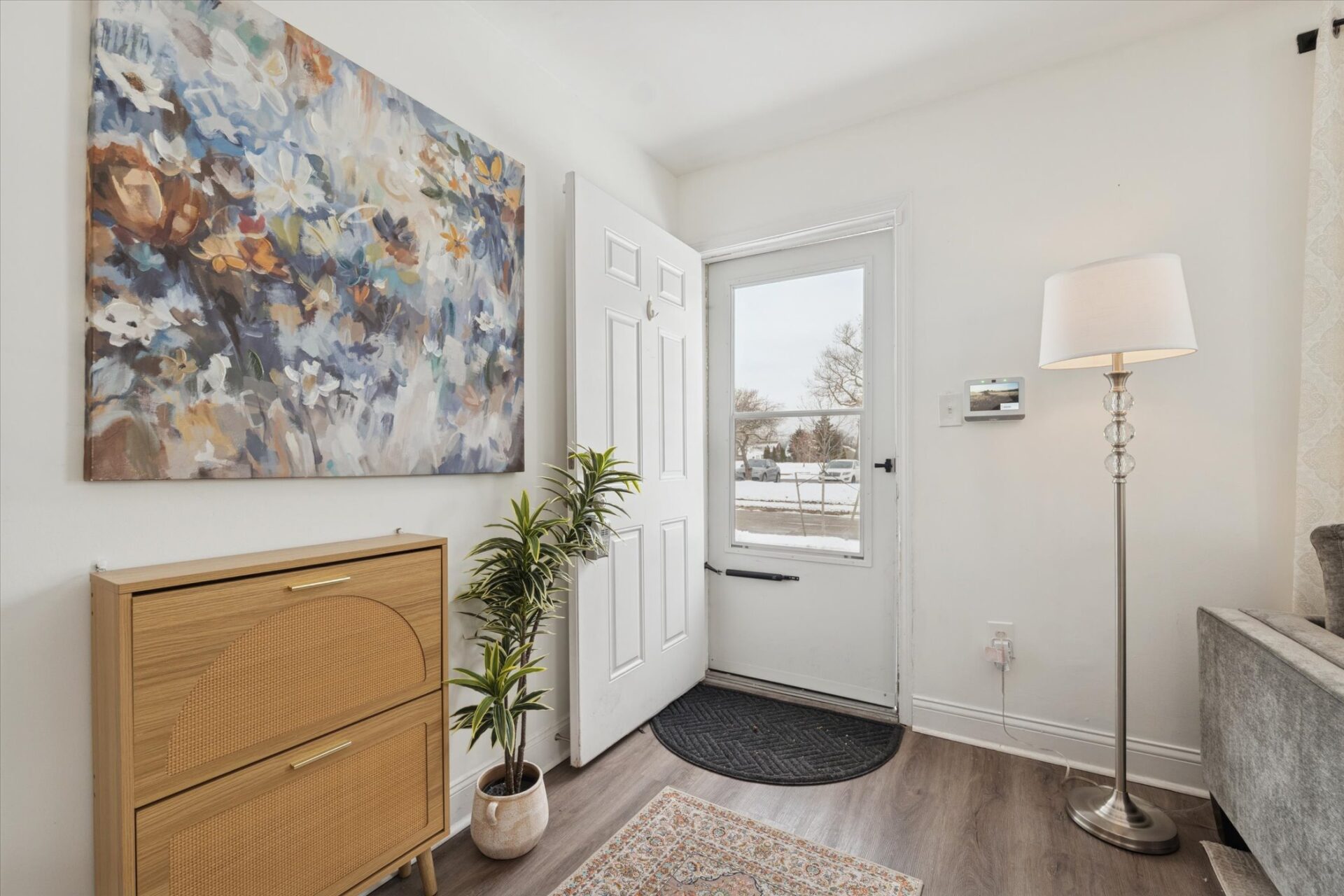 Living Room 5 -1004 E Otis Ave Hazel Park, MI 48030-Leslie E. Martin