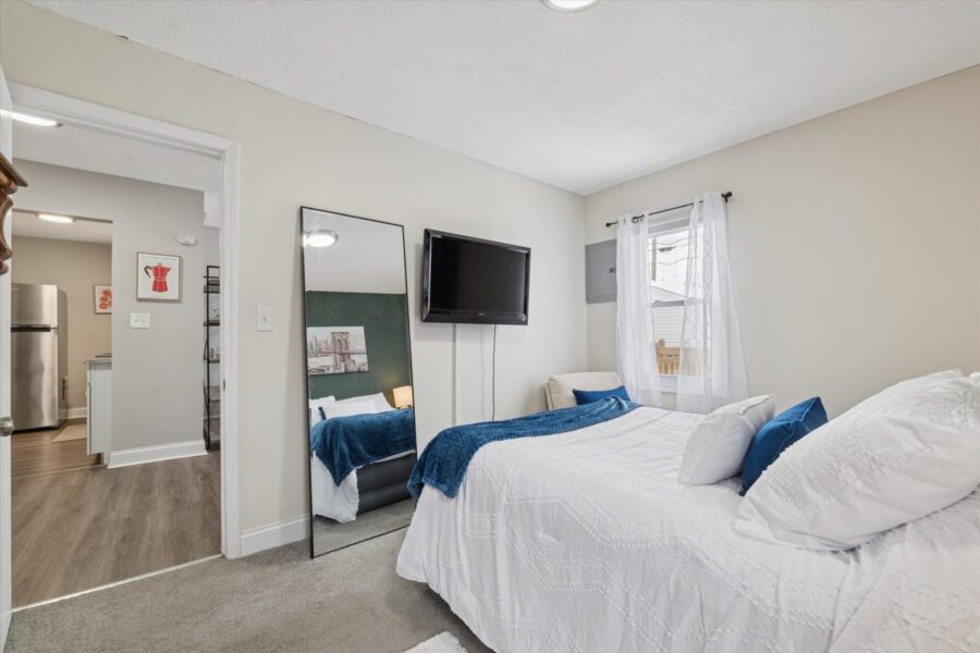 Bedroom 1 -1004 E Otis Ave Hazel Park, MI 48030-Leslie E. Martin