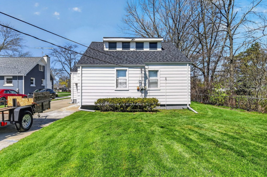 Exterior Back2 - 47816 Jefferson Ave - Chesterfield Township