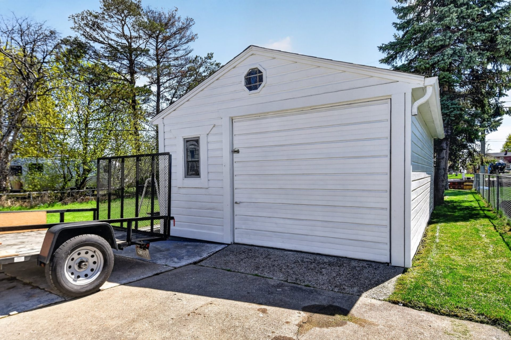 Exterior side - 47816 Jefferson Ave - Chesterfield Township