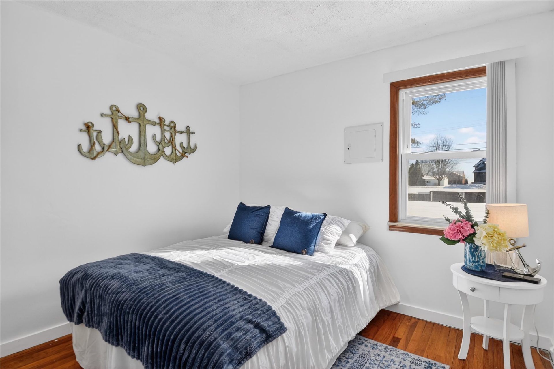 Bedroom 1-47816-Jefferson-Ave-Chesterfield Township, MI 48047-Leslie E Martin Realtor®