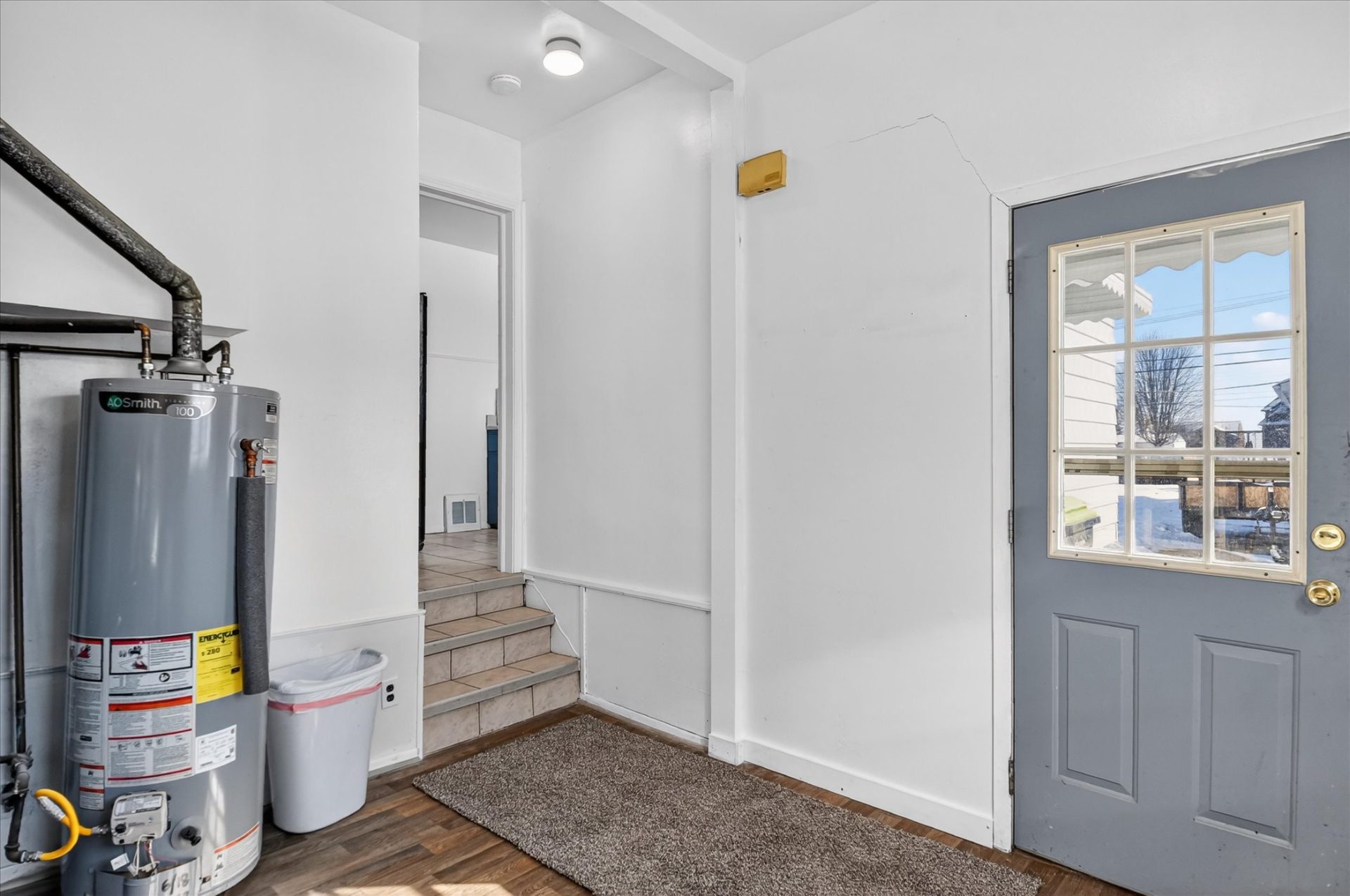 Laundry Room 2-47816-Jefferson-Ave-Chesterfield Township, MI 48047-Leslie E Martin Realtor®