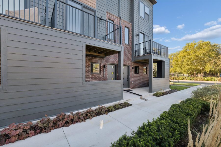 03-3622-Trumbull-Leslie E Martin Realtor®-02