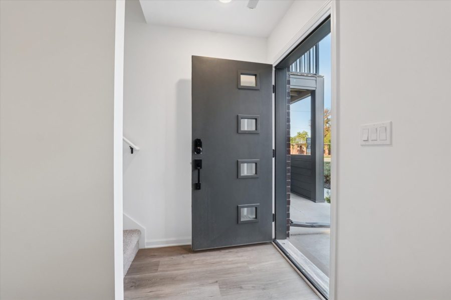 07-3622-Trumbull-Leslie E Martin Realtor®-06