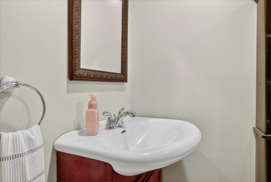 34-31775-Marblehead-Rd-Farmington-Leslie E Martin Realtor®