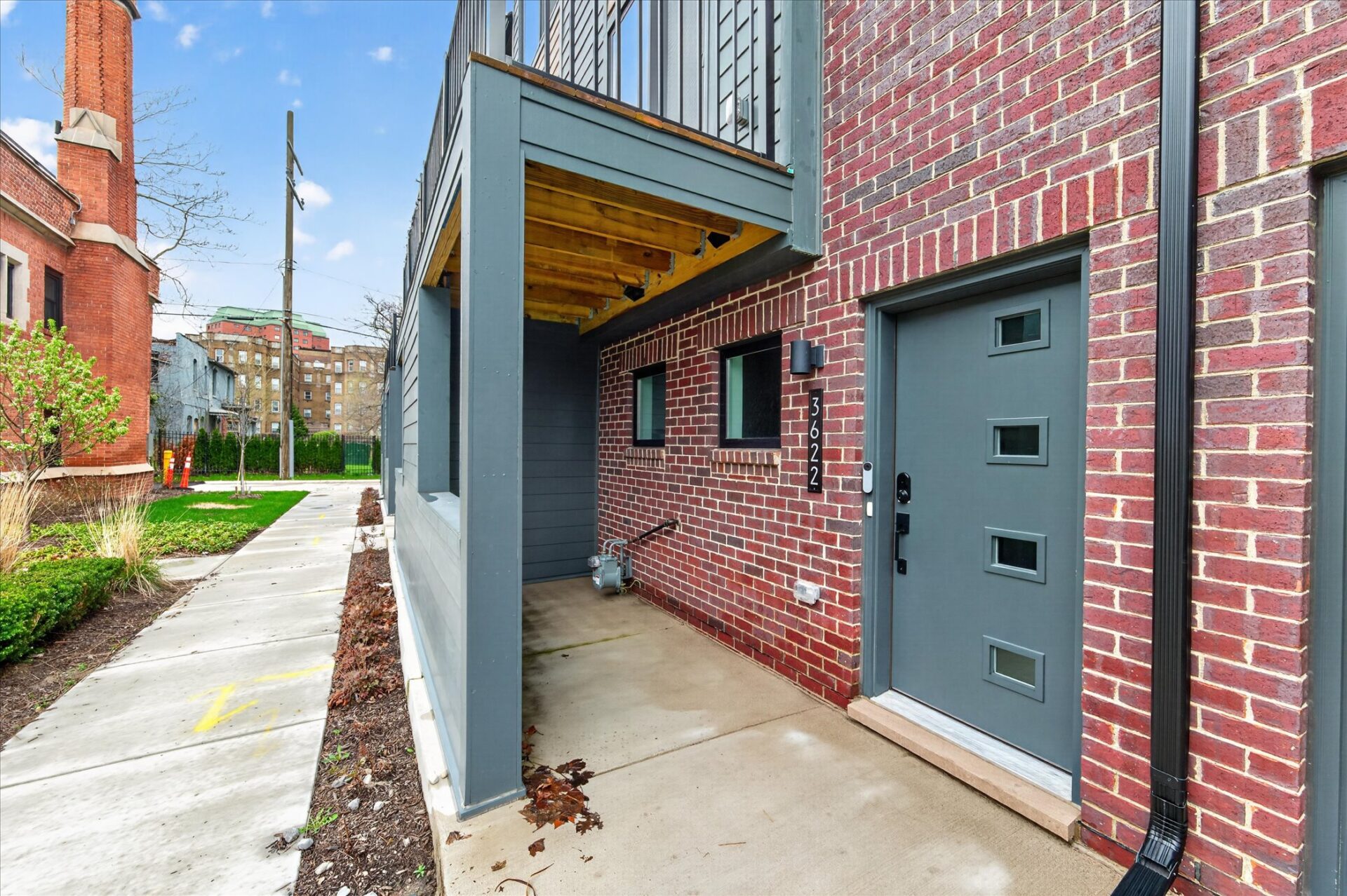 Exterior-a-3622-Trumbull-Detroit-Leslie E Martin Realtor®