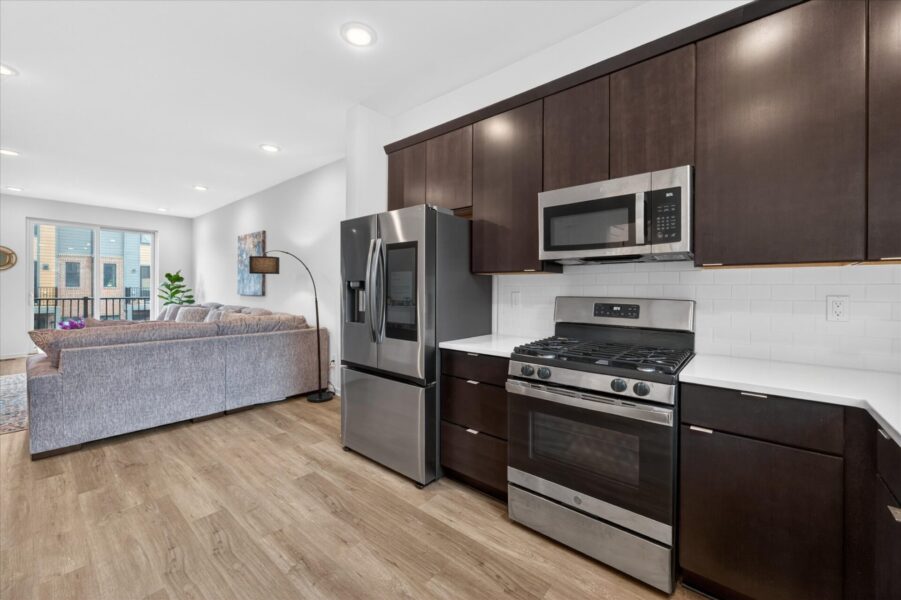 Kitchen-b-3622-Trumbull-Detroit-Leslie E Martin Realtor®